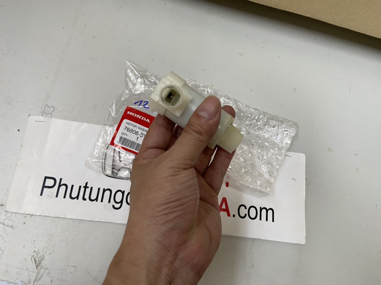 Mô tơ bơm nước rửa kính xe Honda CITY 2014 đến 2018